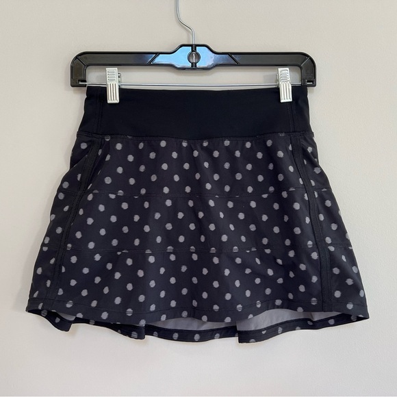 LULULEMON Pace Rival Skirt II (Tall) 4-way Stretch, Black + Gray Polkadot, 2 - Picture 3 of 13